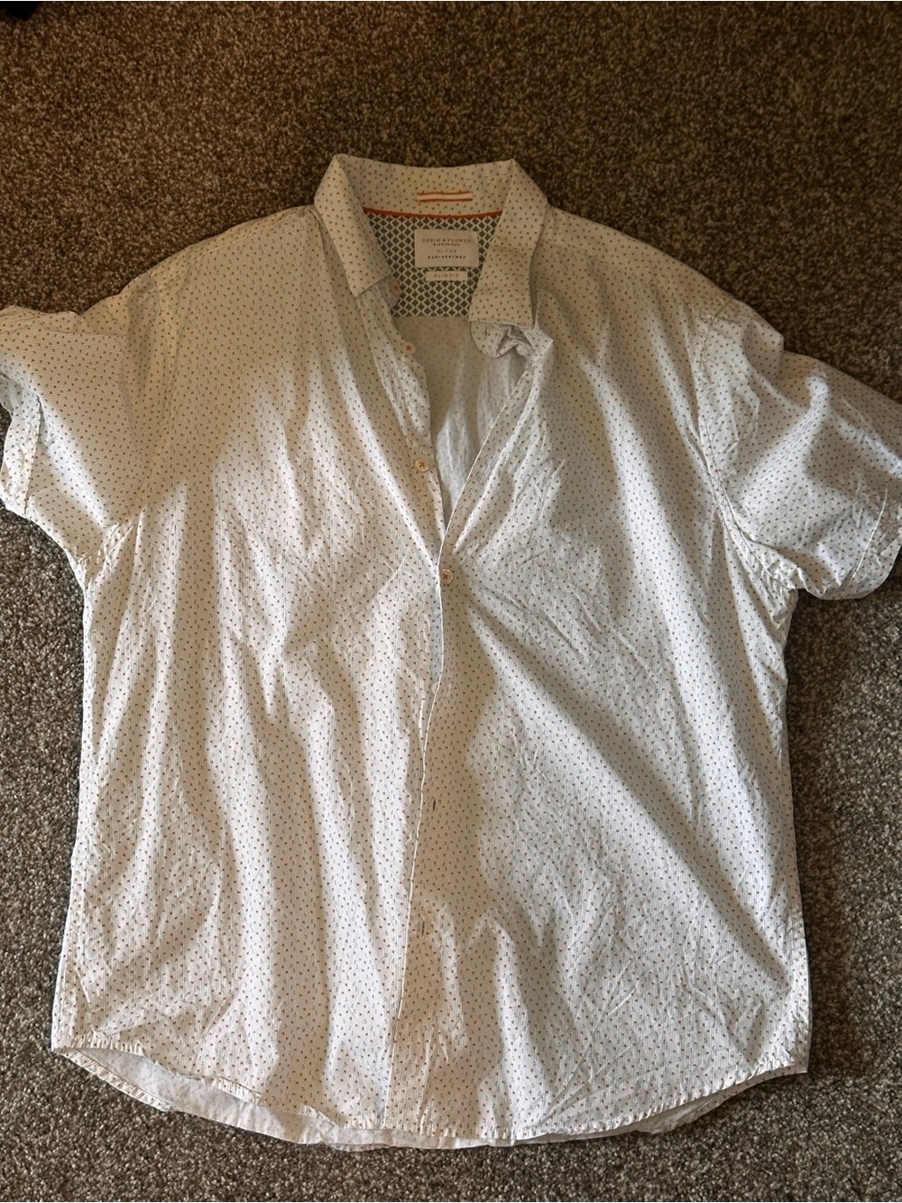 Men's White Short-Sleeve Dot-Pattern Casual Shirt